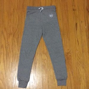Gray joggers/legging